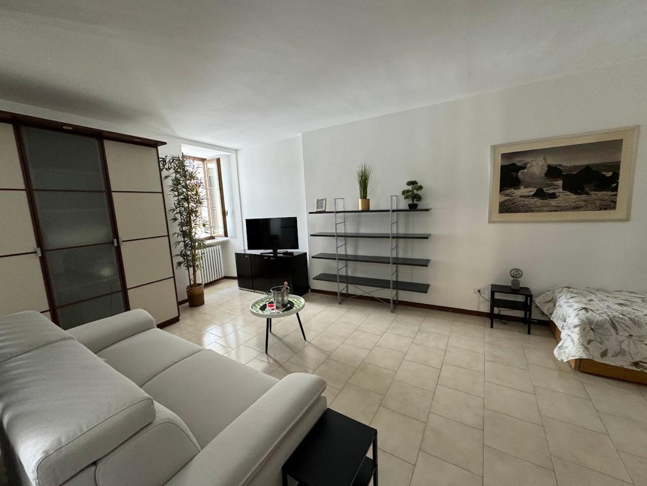 La Torretta Apartment Peschiera del Garda Dış mekan fotoğraf