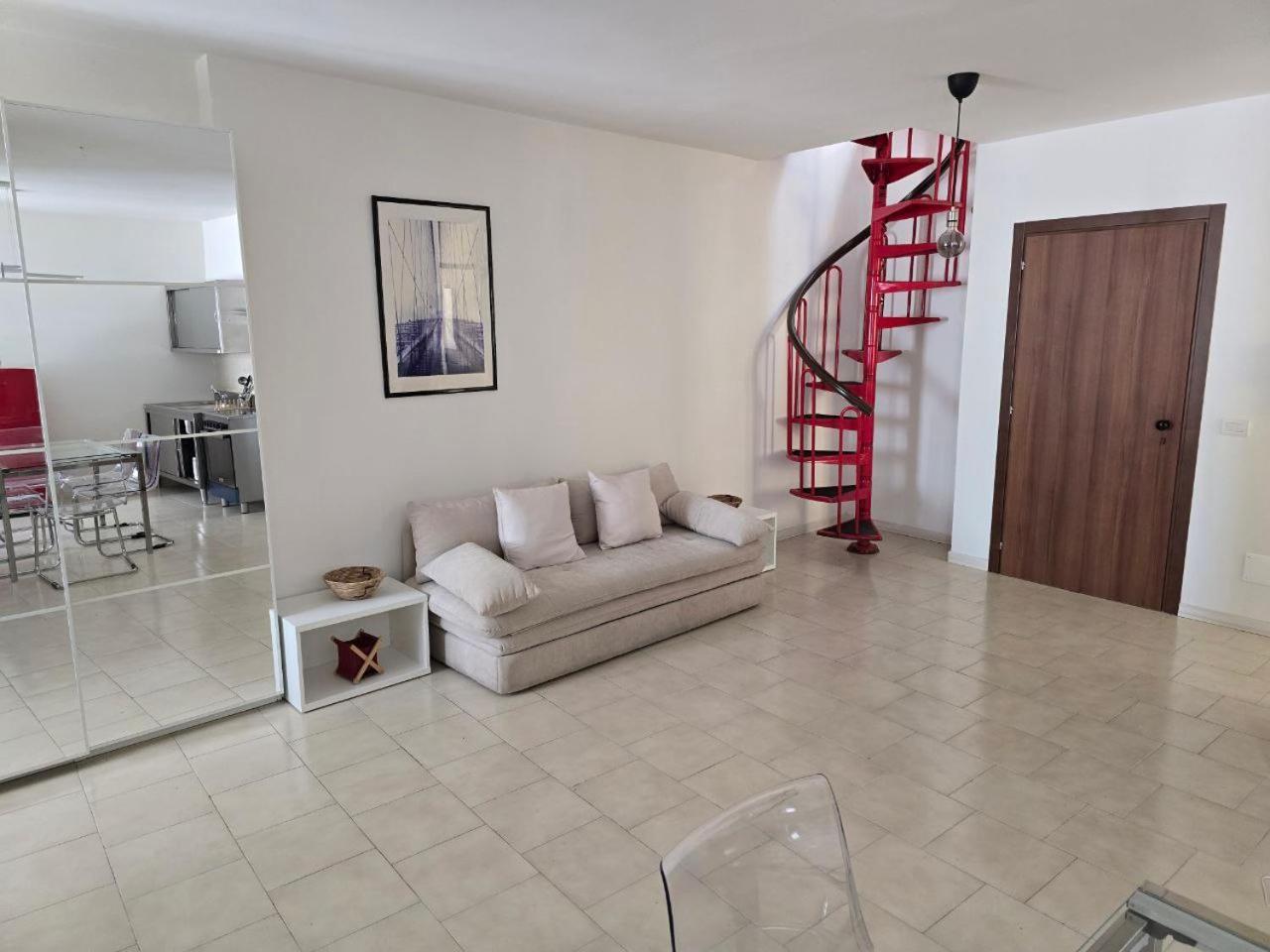 La Torretta Apartment Peschiera del Garda Dış mekan fotoğraf
